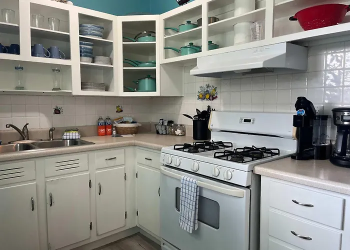 Family Getaway W-pool Park & Near Beaches