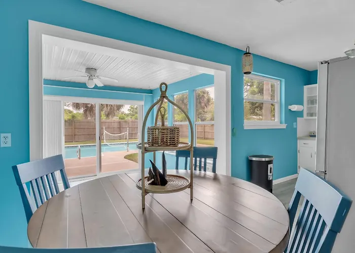 Holiday home Family Getaway W-pool Park & Near Beaches Pensacola